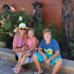 Meet your Posher, Karen